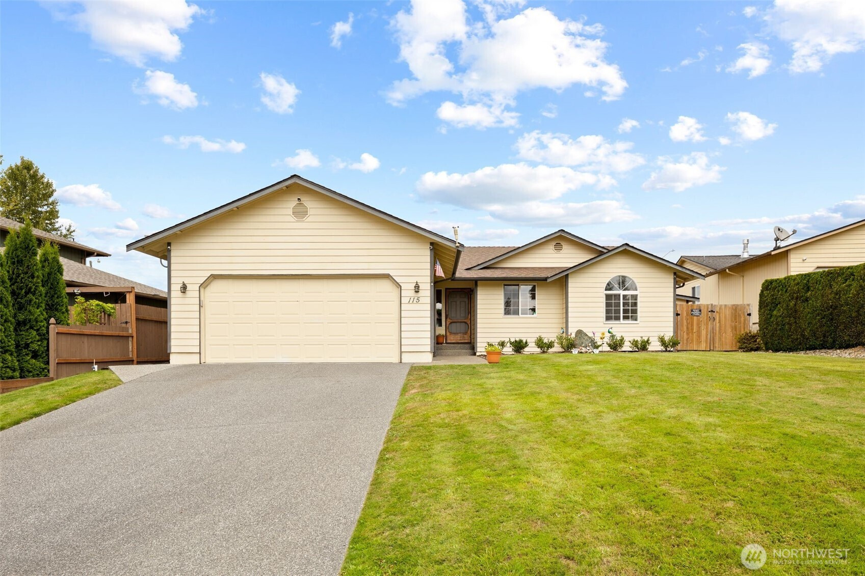 115 Tompkins Place, Granite Falls, WA 98252