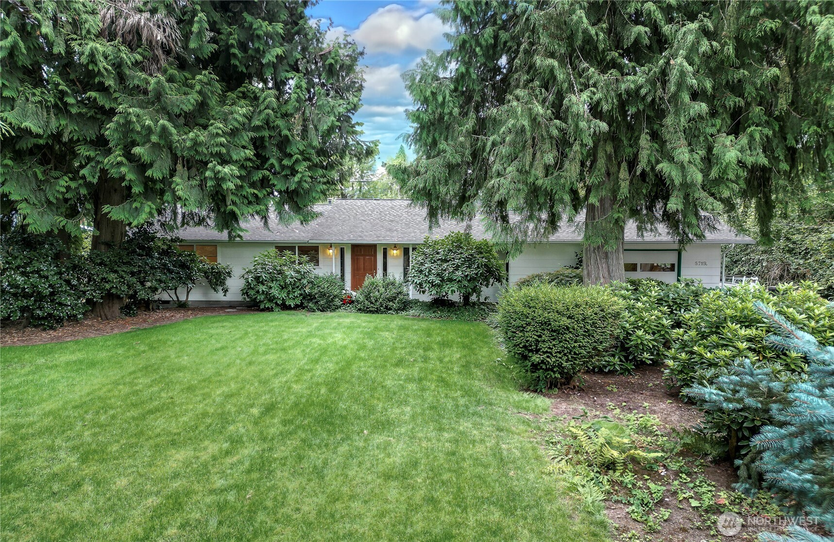 5715 Auburn Way S, Auburn, WA 98092