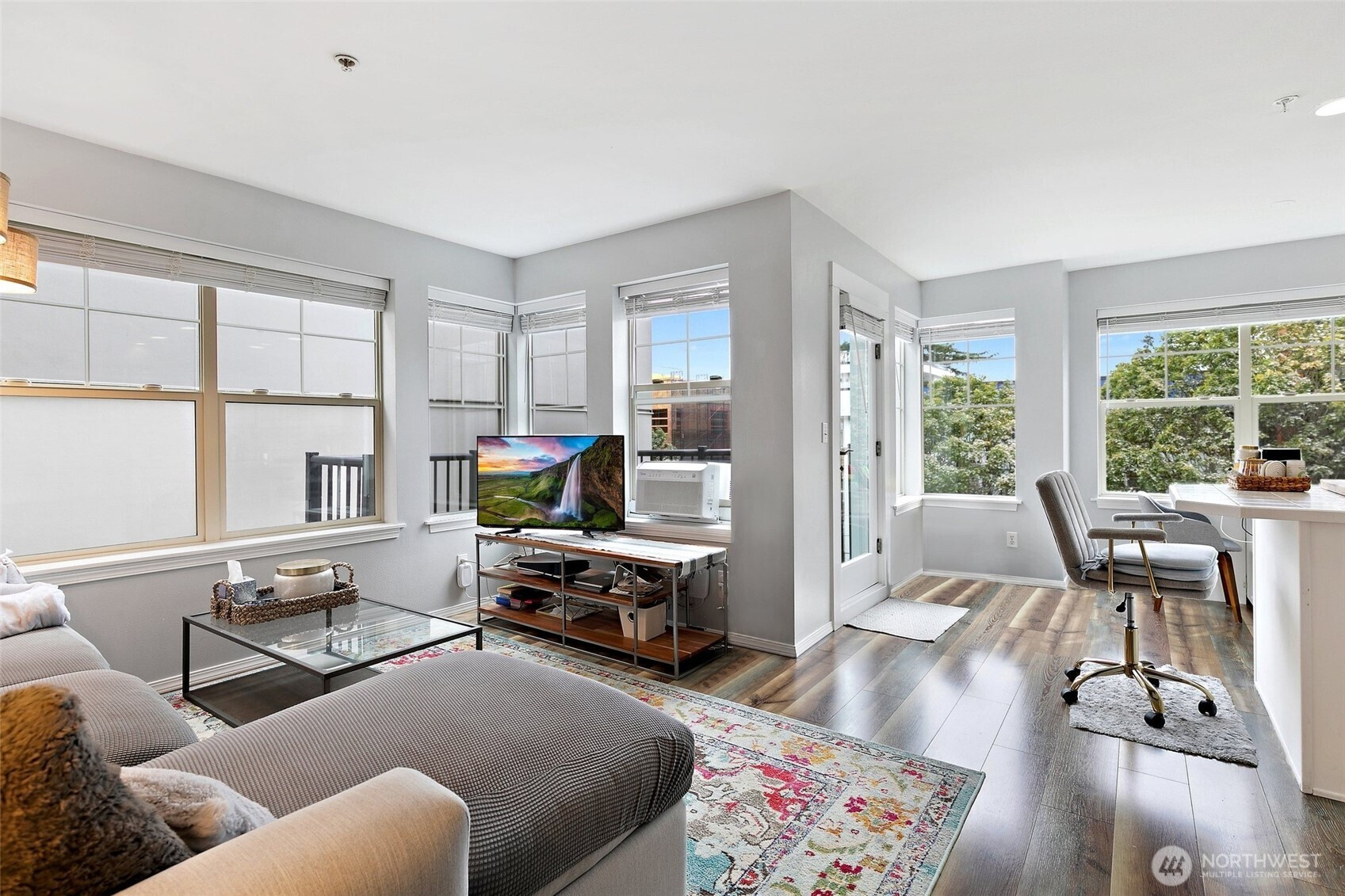 4026 Stone Way N, Seattle, WA 98103
