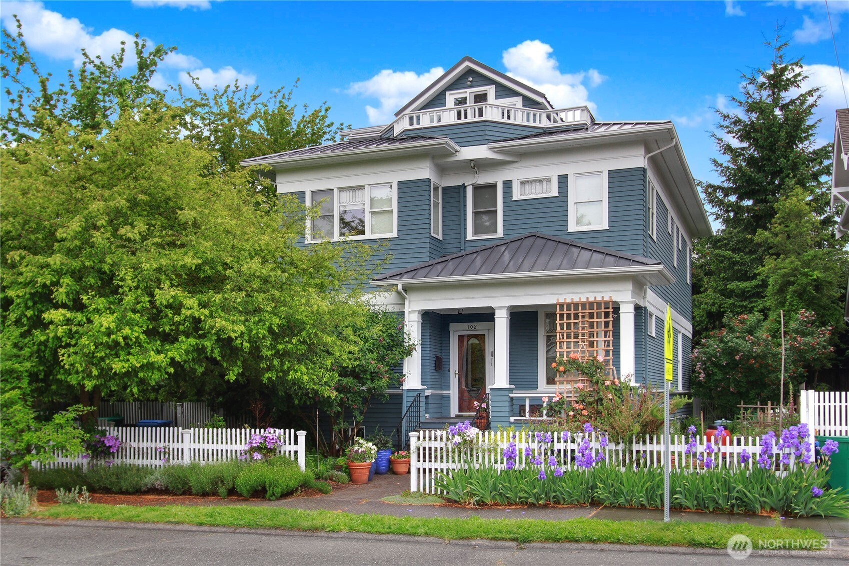 108 NE 56th Street, Seattle, WA 98105