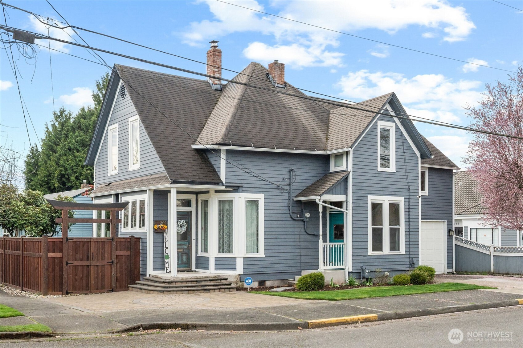 302 4th Avenue NW, Puyallup, WA 98371