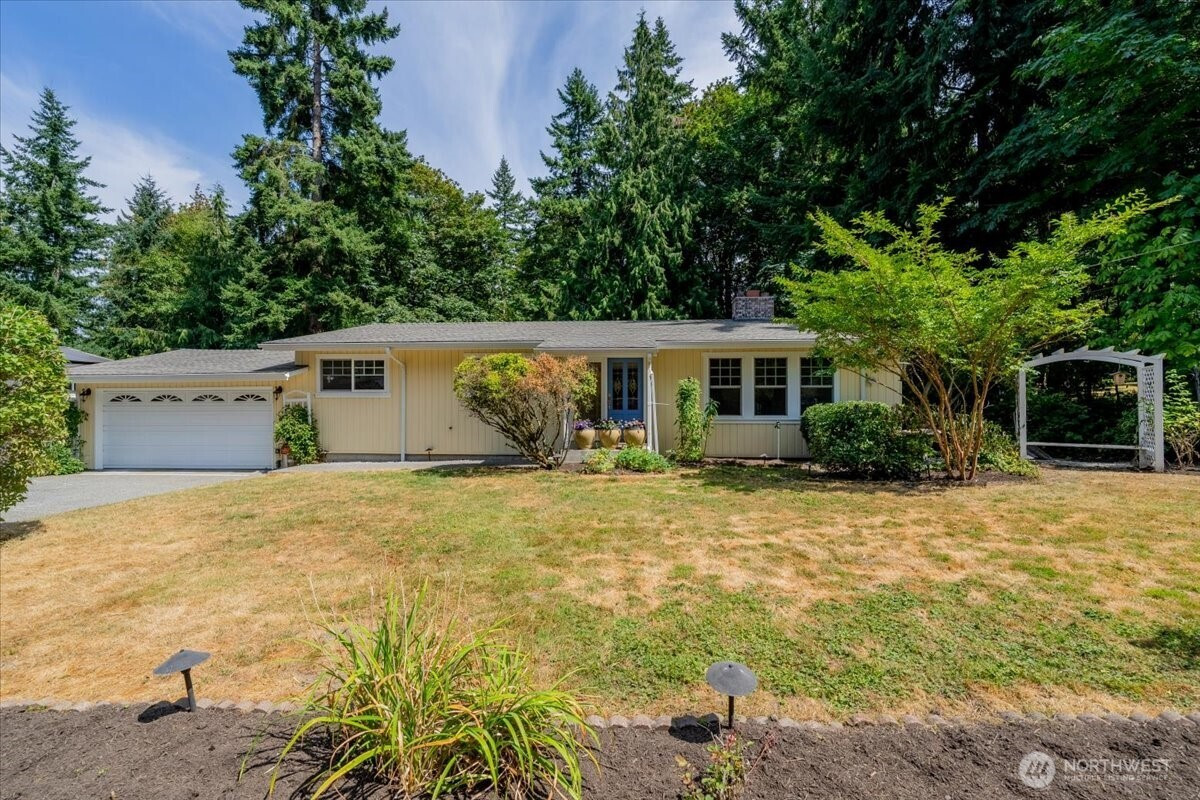 15518 76th Pl NE, Kenmore, WA 98028