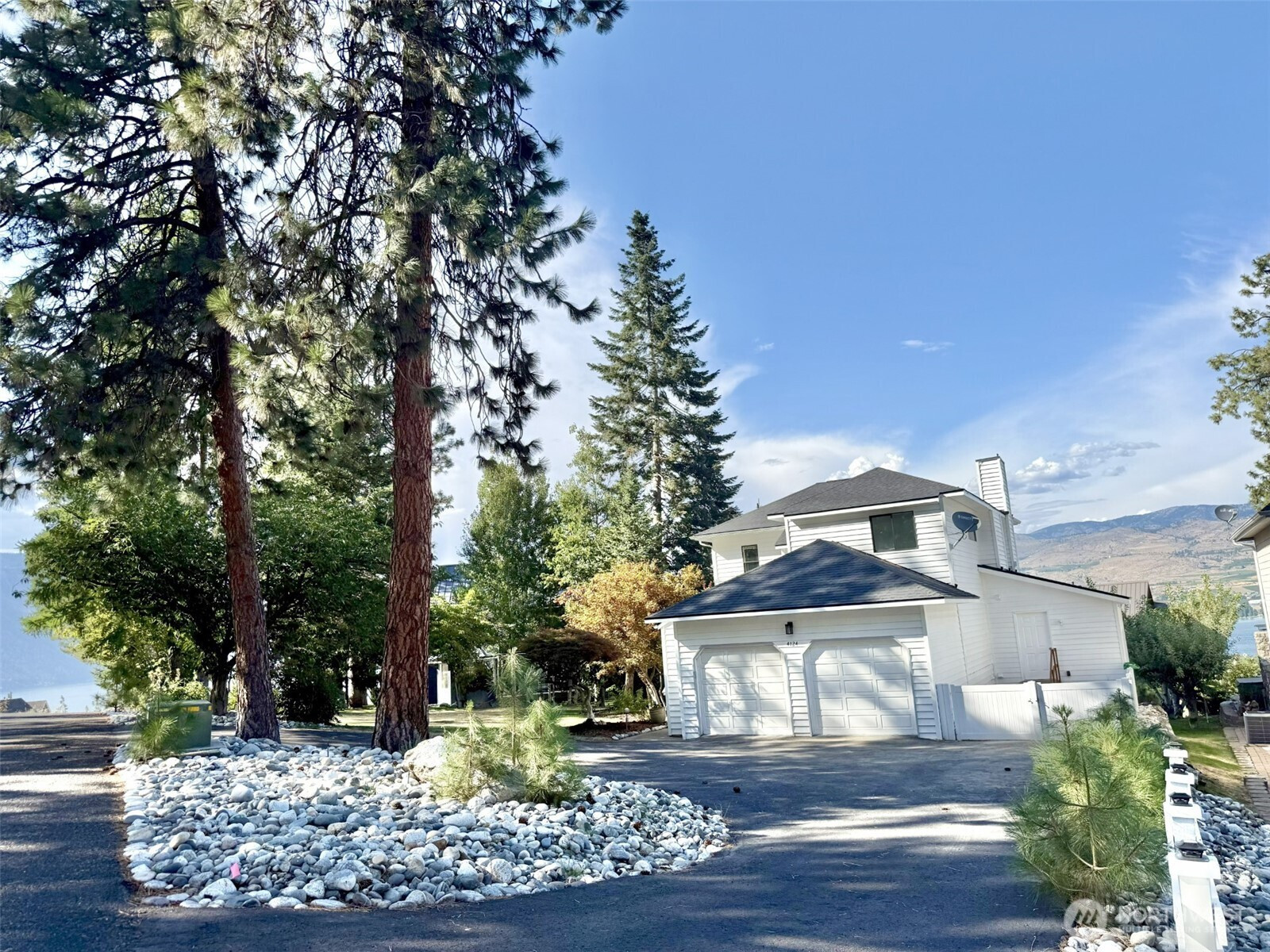 4124 Lakeview Place, Chelan, WA 98816