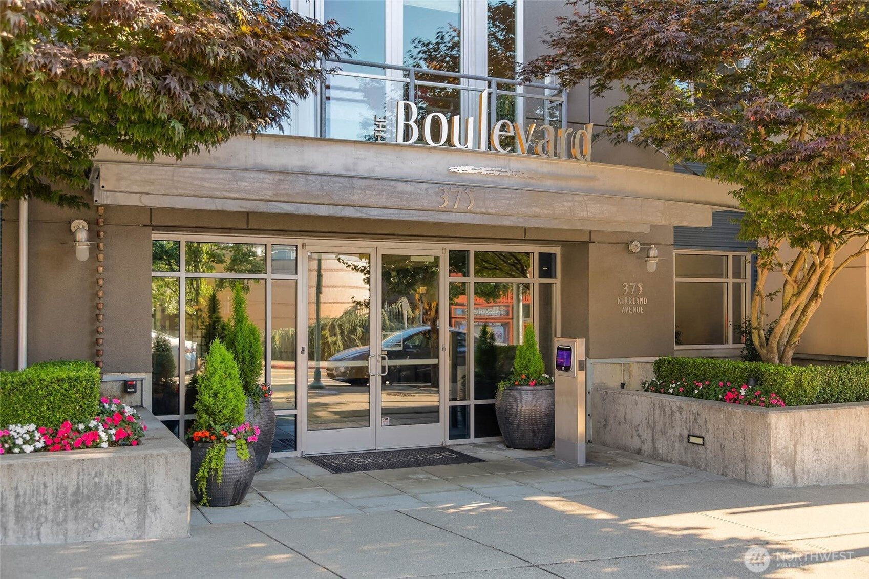 375 Kirkland Avenue, Kirkland, WA 98033
