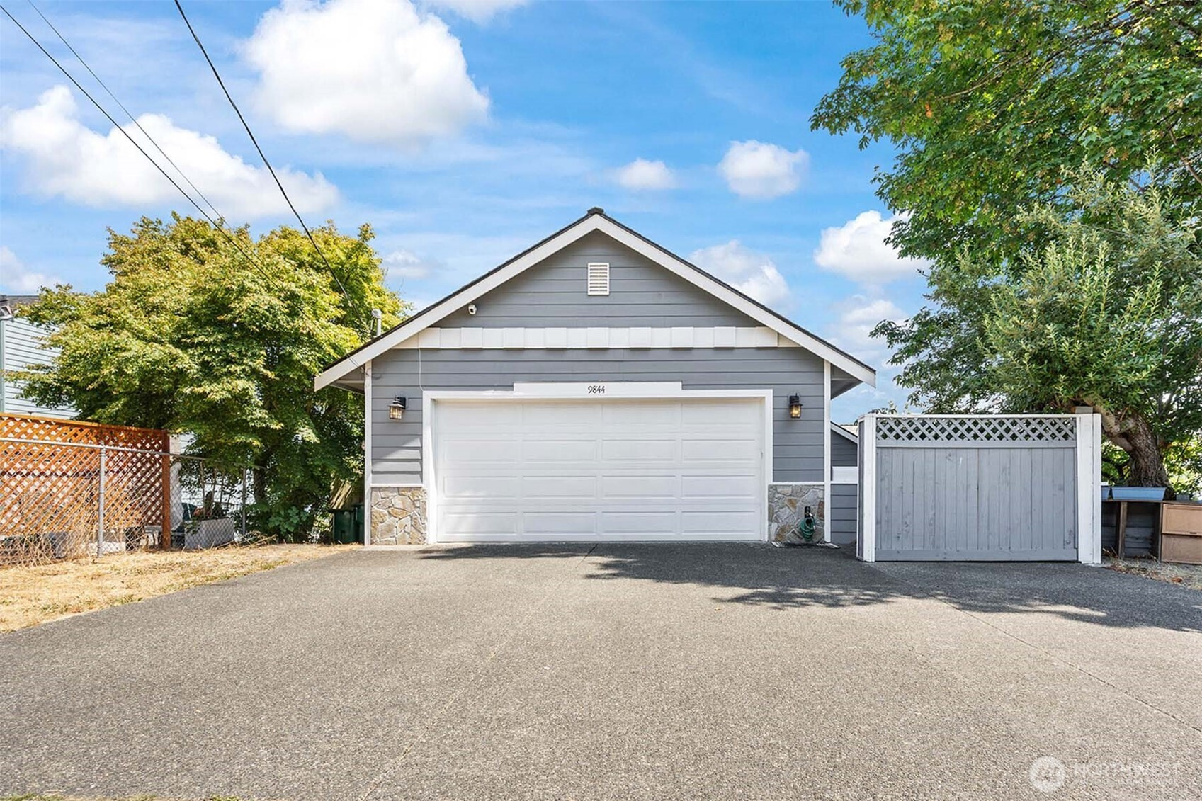 9844 arrowsmith Avenue S, Seattle, WA 98118