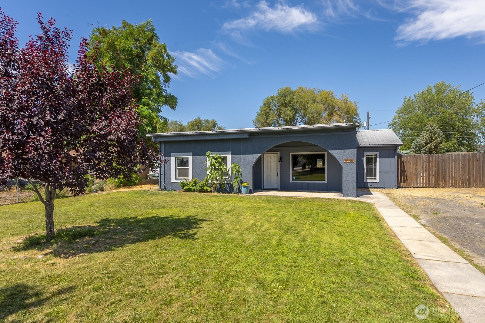 1036 W Luta Street, Moses Lake, WA 98837