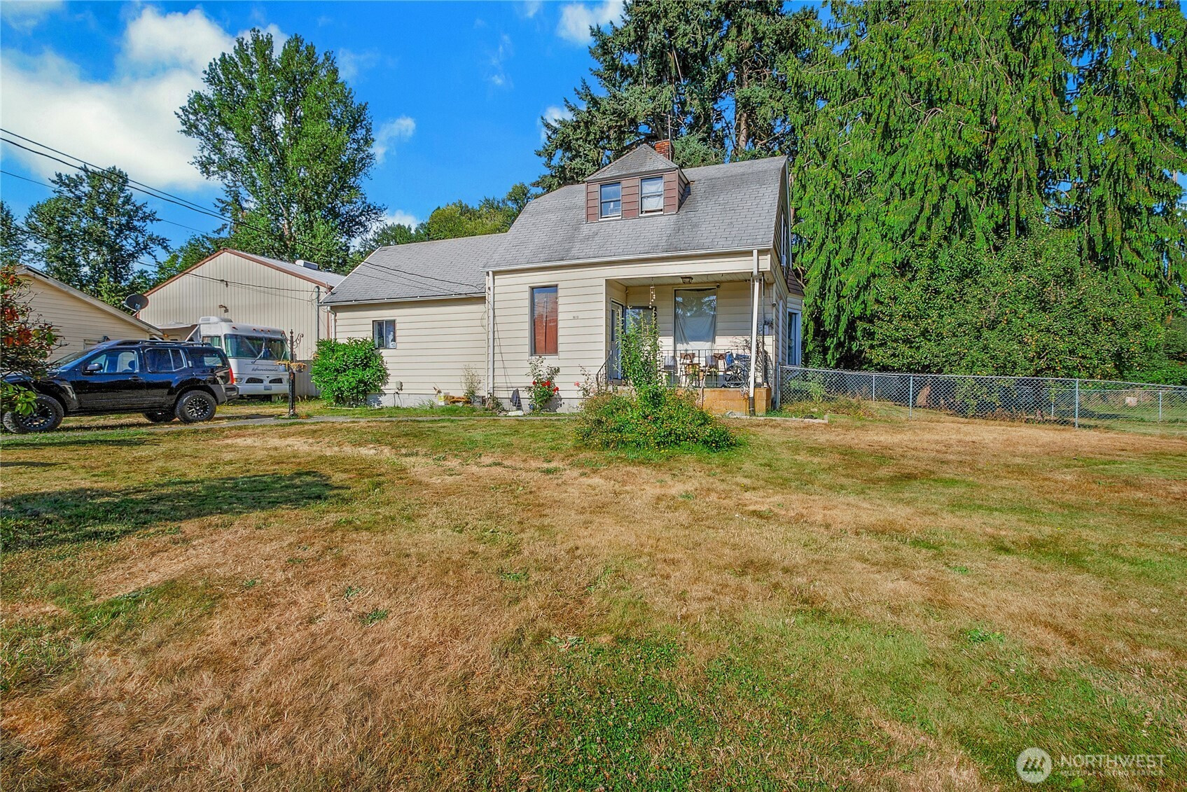 9610 E f Street, Tacoma, WA 98445