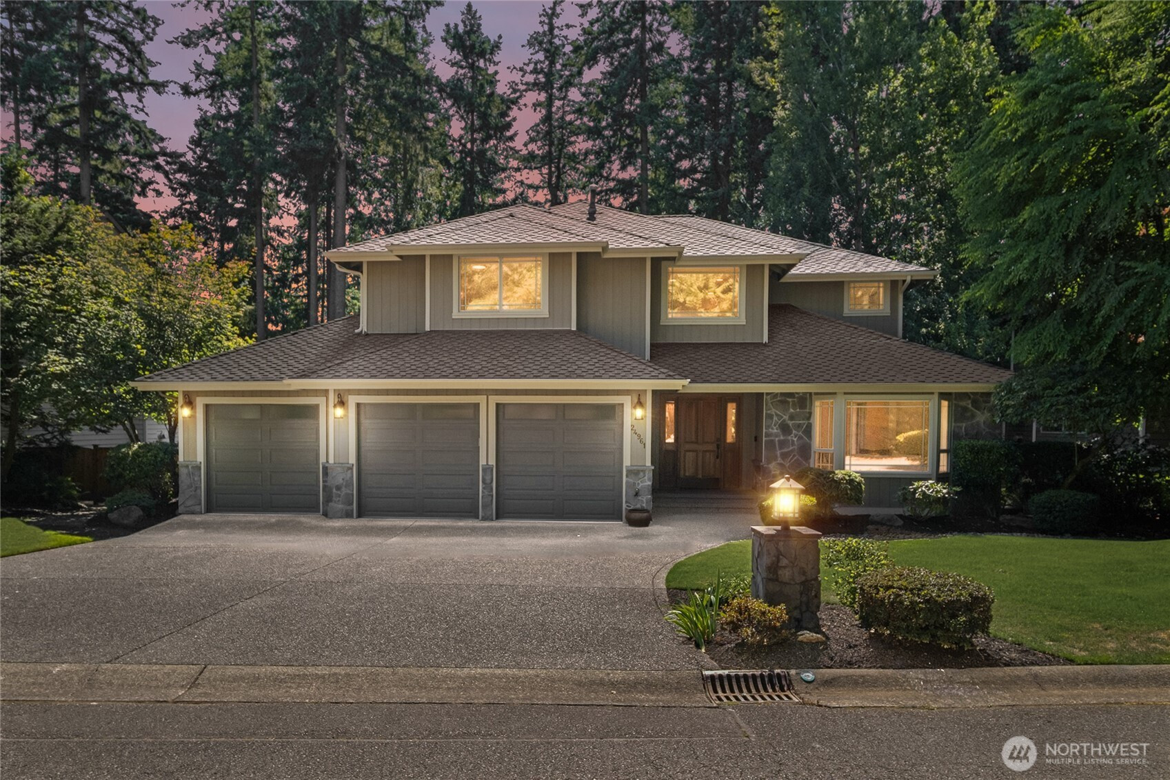24961 230th Place SE, Maple Valley, WA 98038