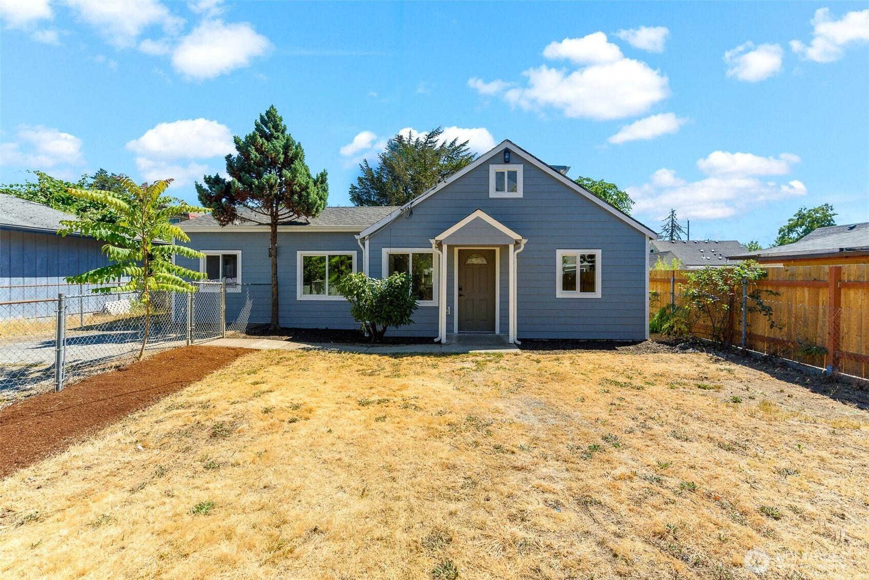 8220 SE Gray Street, Happy Valley, WA 97086