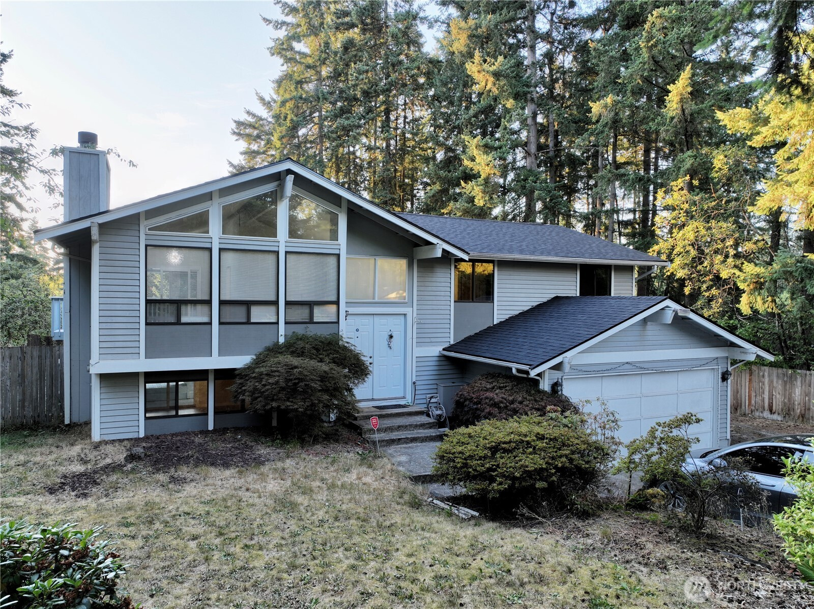 12521 Military Road E, Puyallup, WA 98374