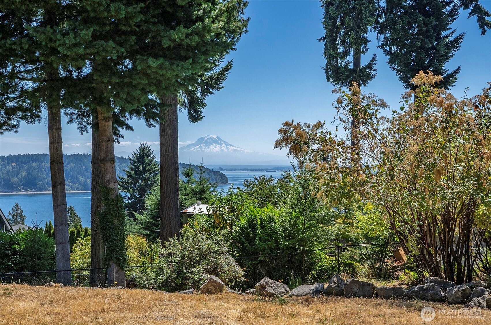 11203 Hallstrom Drive NW, Gig Harbor, WA 98332
