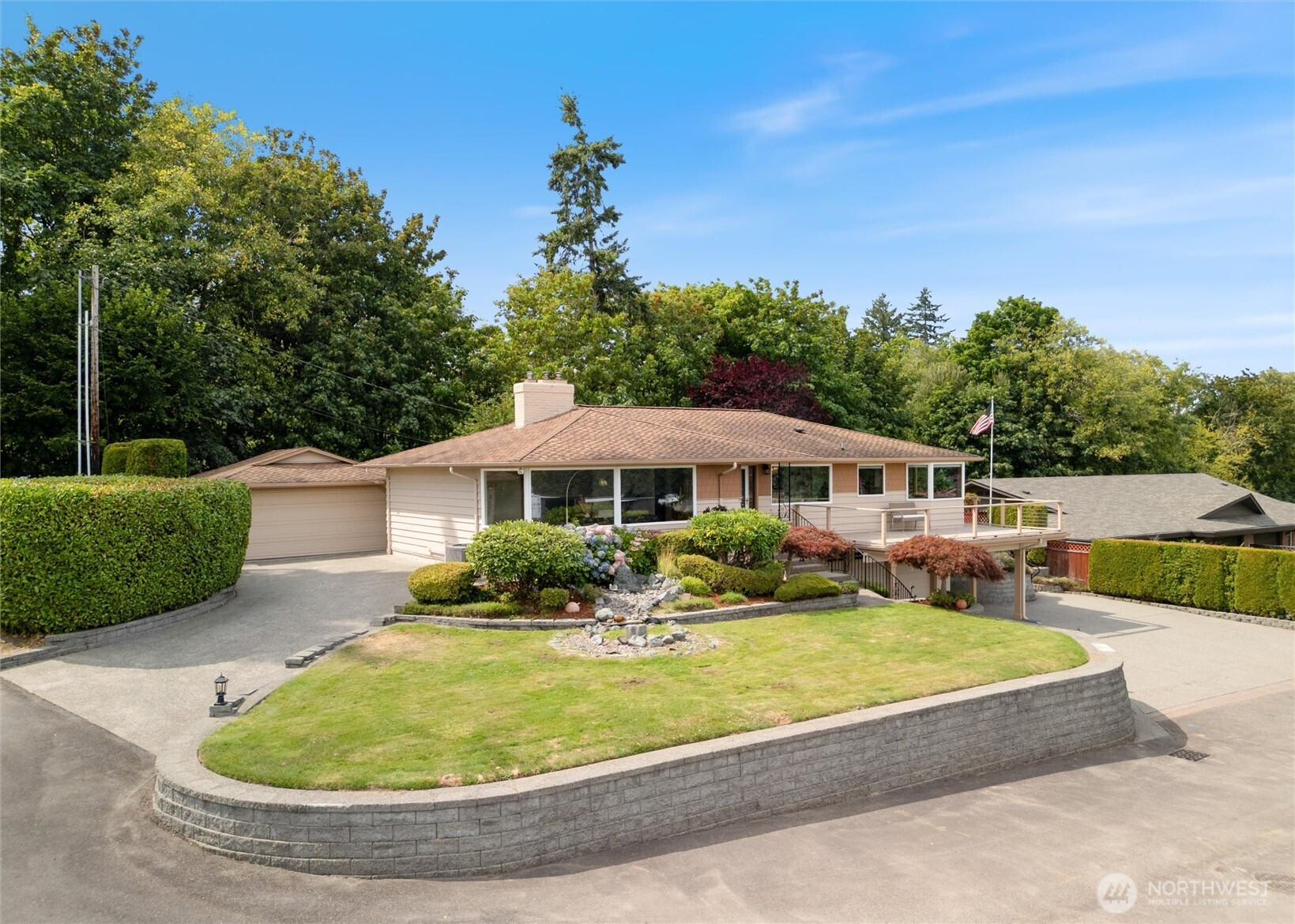 8324 Bayridge Avenue, Gig Harbor, WA 98332