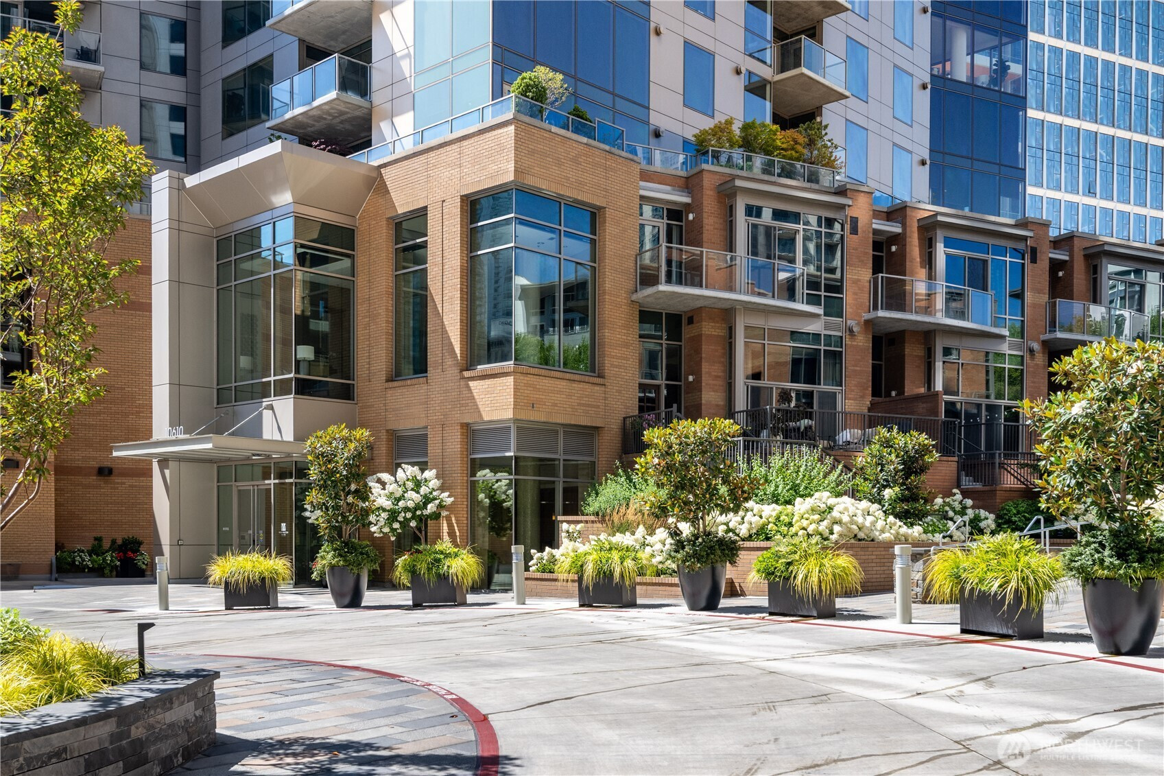 10650 NE Ninth Place, Bellevue, WA 98004