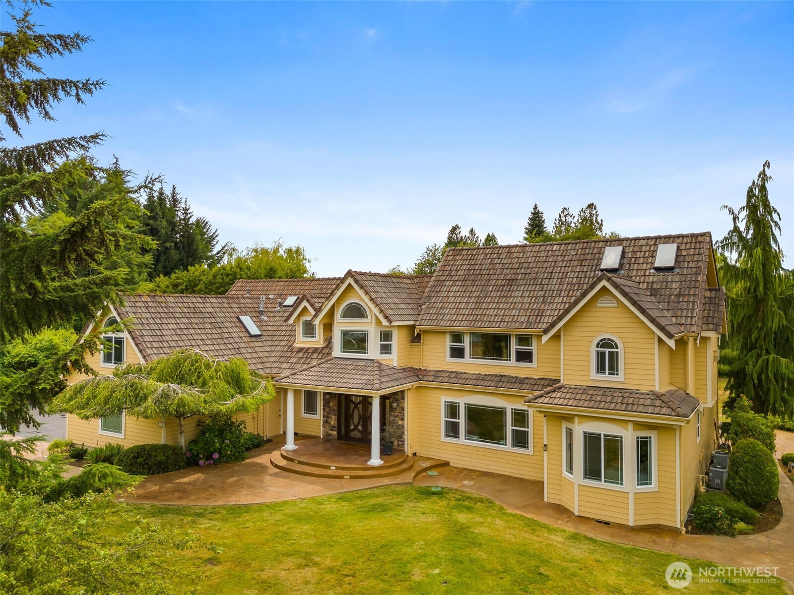 3725 Hollywood Drive NE, Olympia, WA 98516