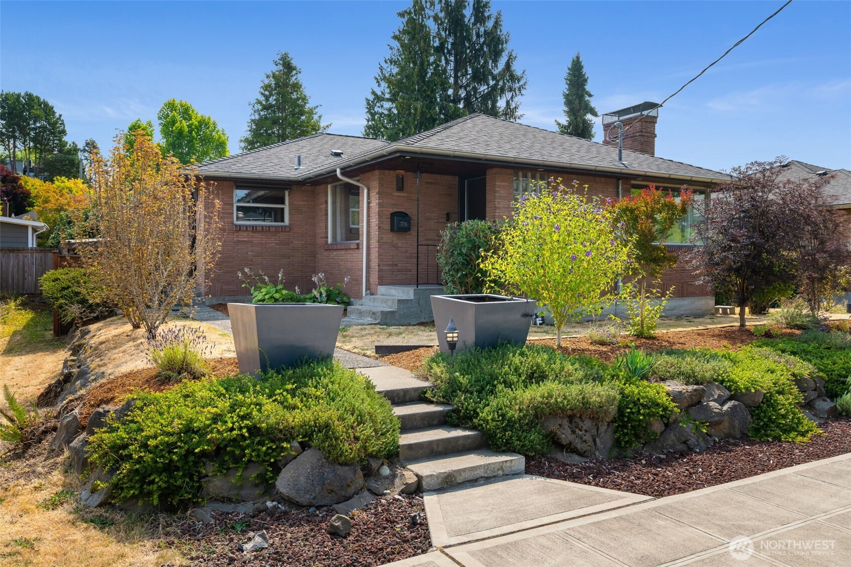 7716 38th Avenue SW, Seattle, WA 98126