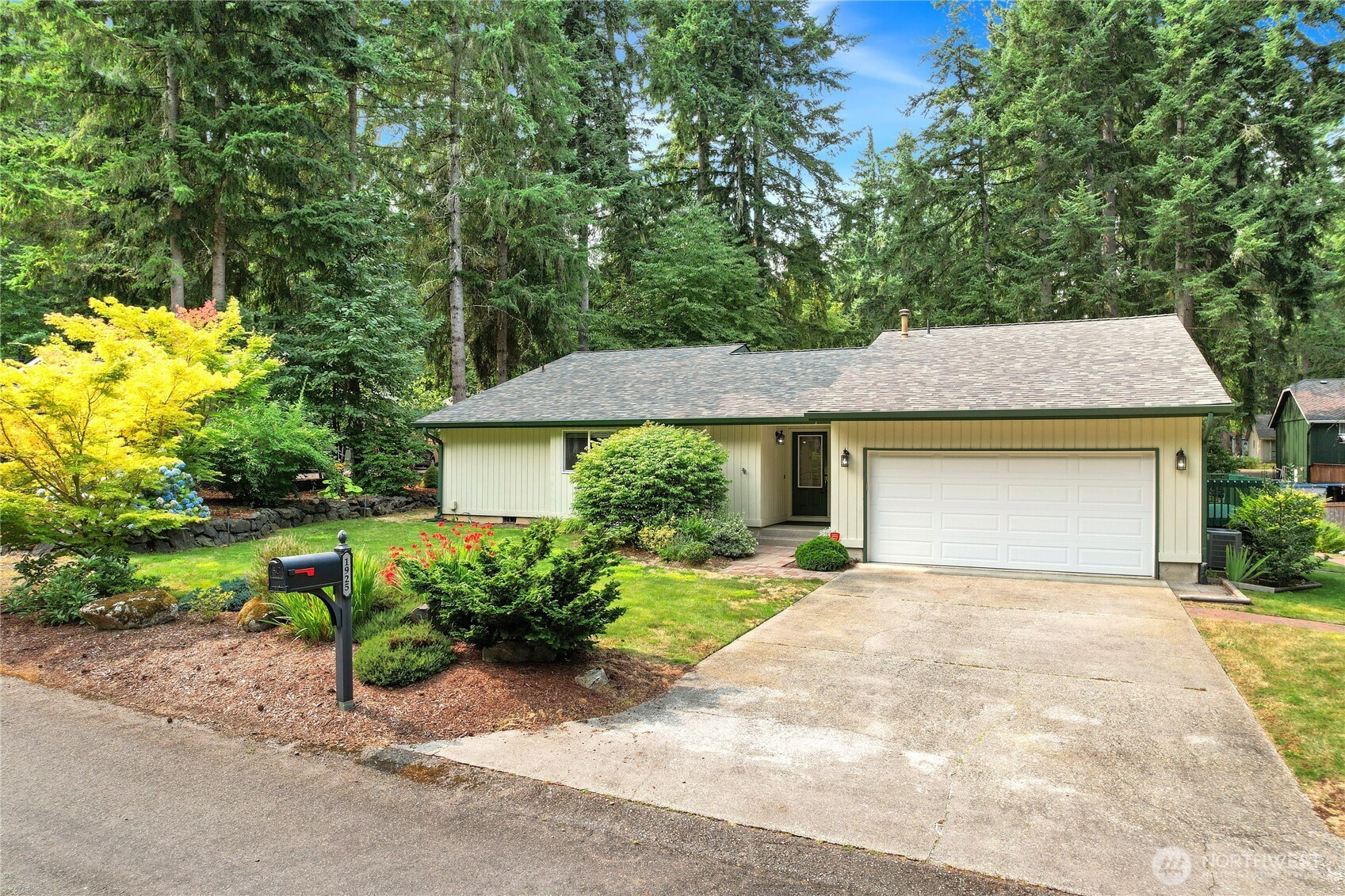 1925 45th Street Ct NW, Gig Harbor, WA 98335