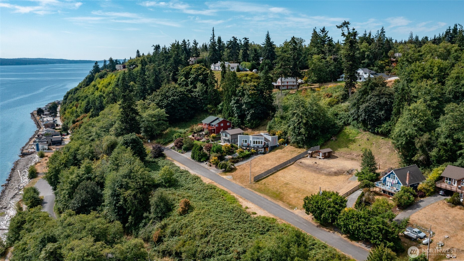 2217 Cranes Landing Drive, Greenbank, WA 98253
