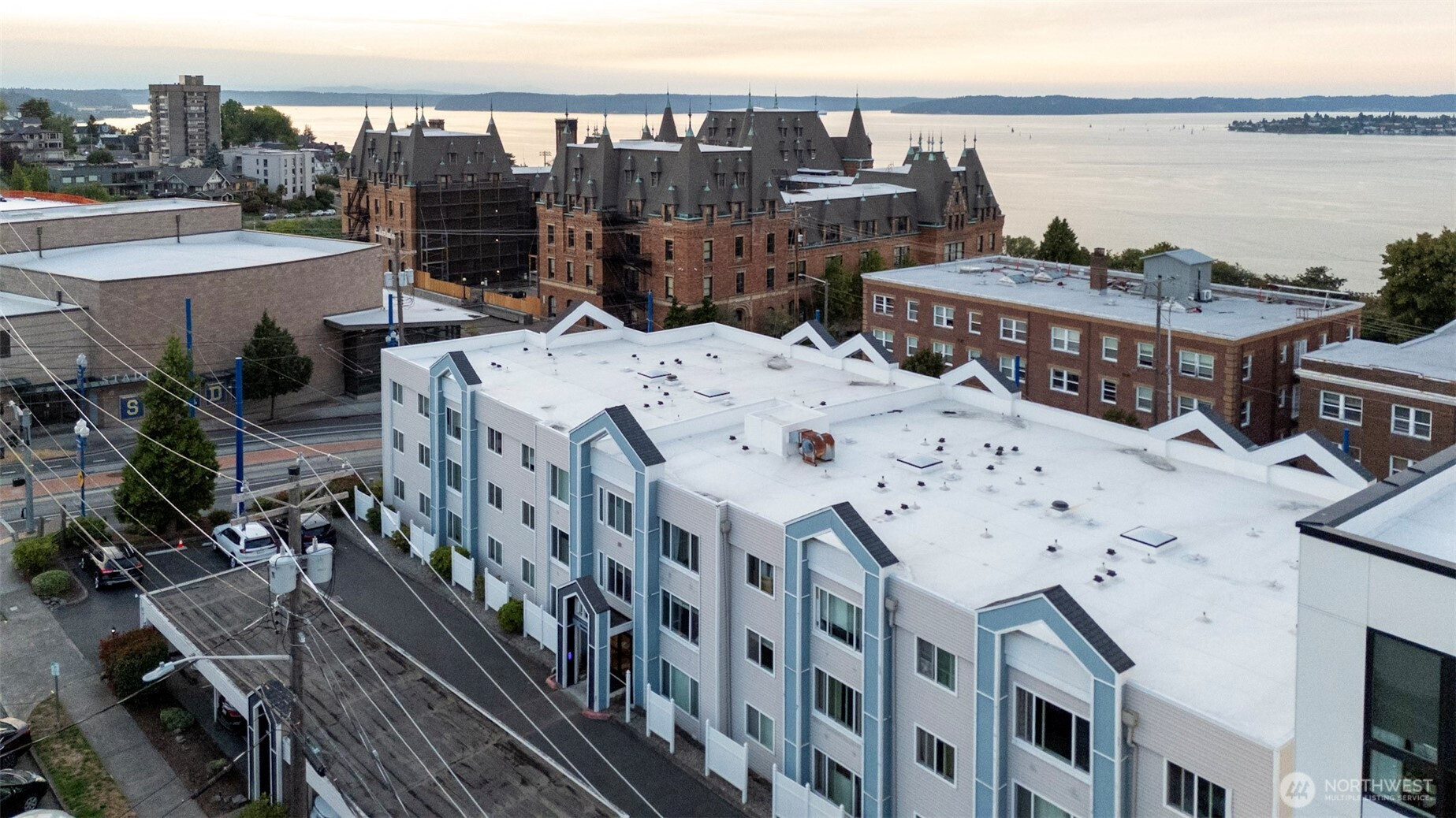 25 N Broadway, Tacoma, WA 98403
