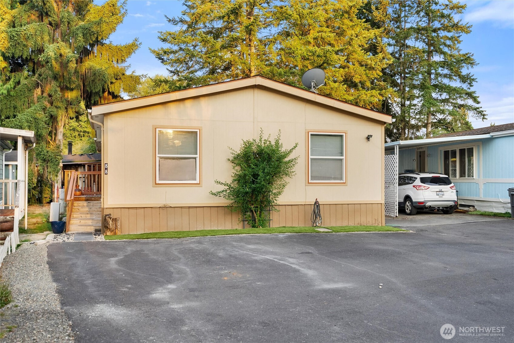 1332 192nd St SE, Bothell, WA 98012