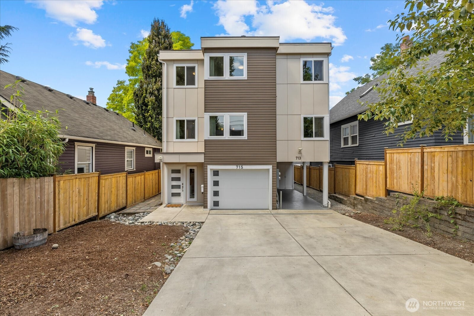 715 28th Avenue S, Seattle, WA 98144