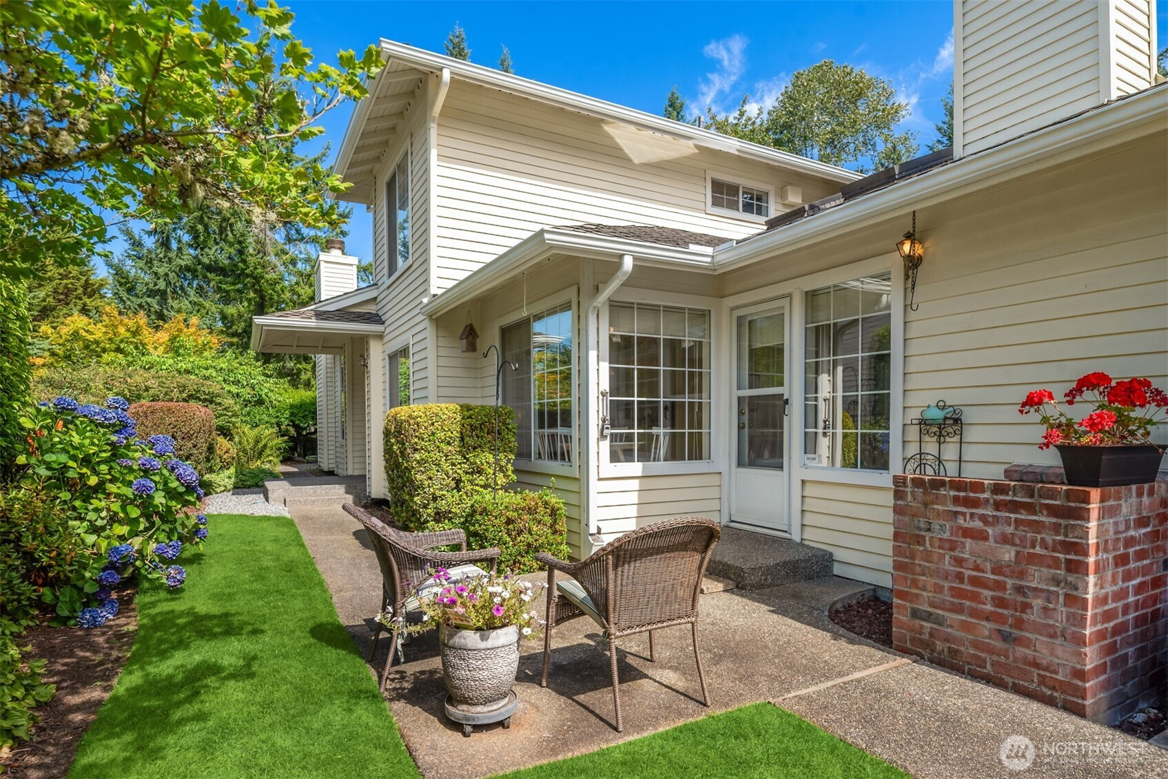 2029 Mill Green Court SE, Mill Creek, WA 98012
