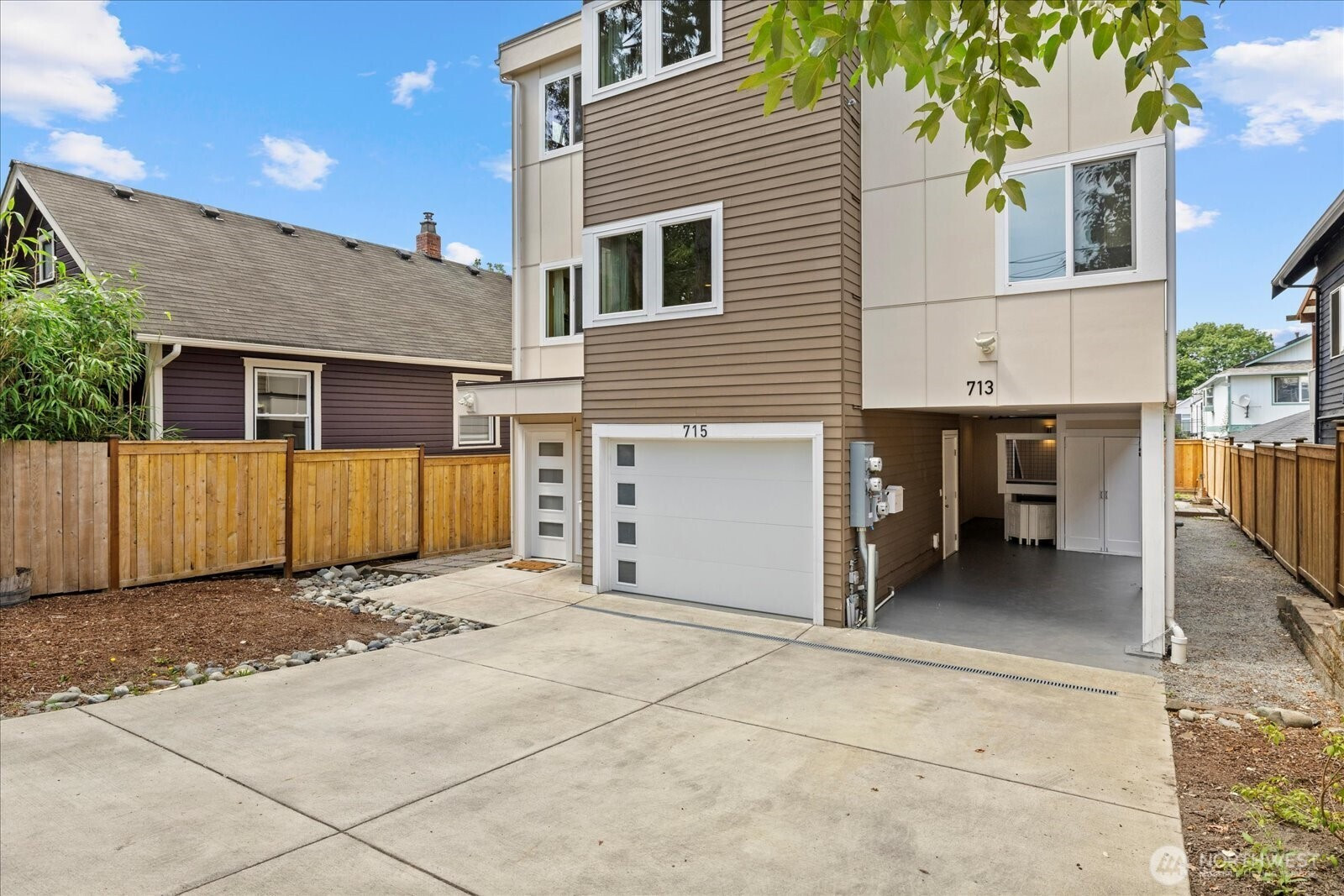 713 28th Avenue S, Seattle, WA 98144