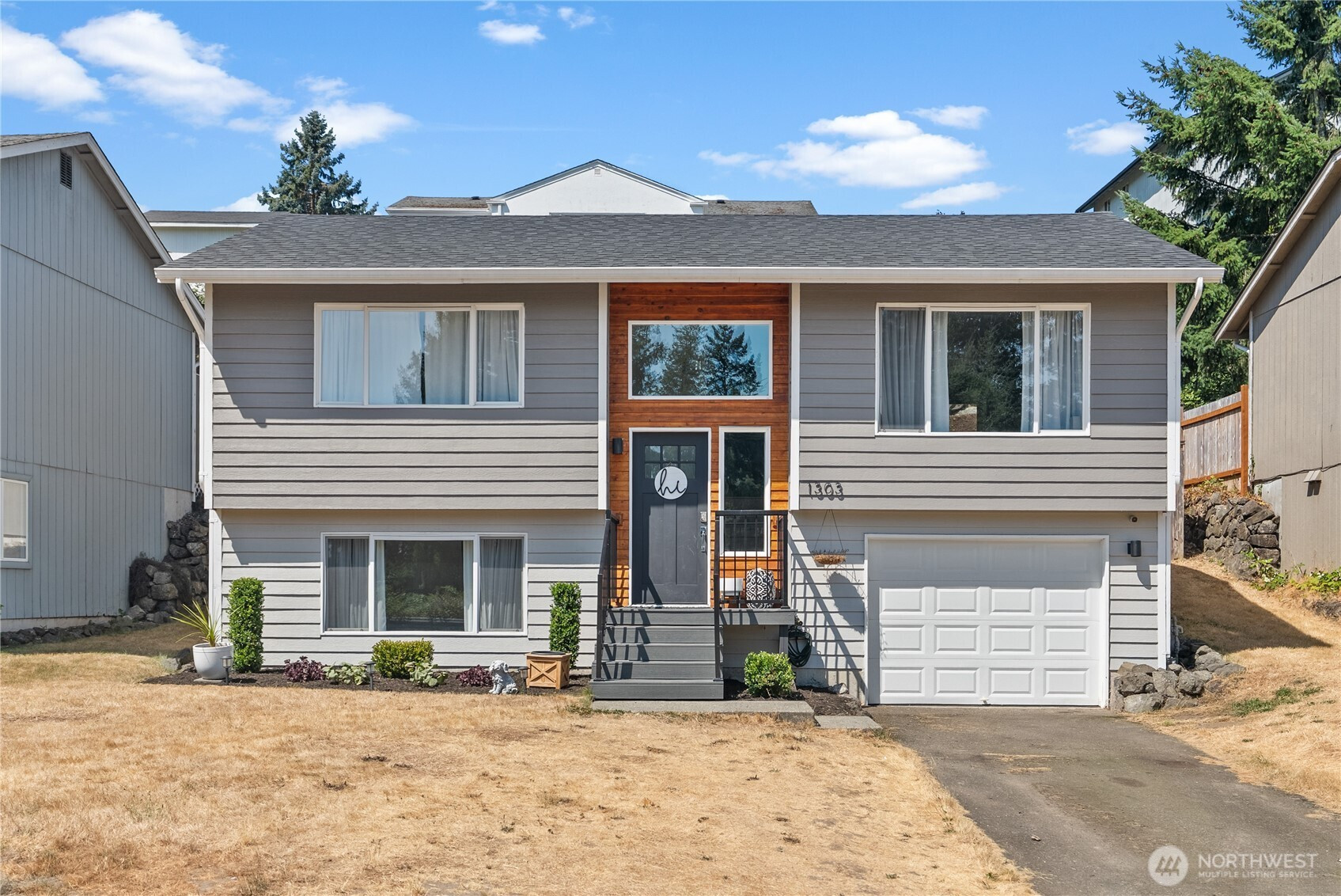 1303 Daniels Avenue, Bremerton, WA 98312
