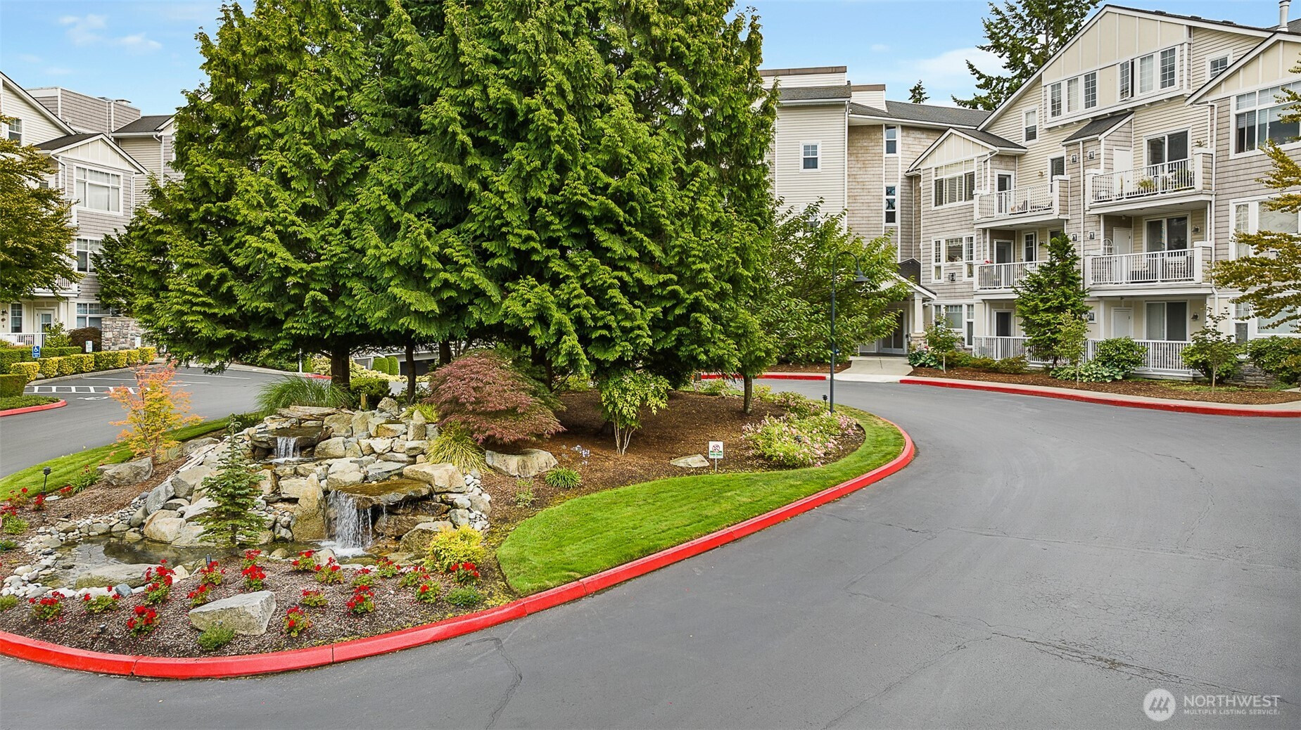 5600 Harbour Pointe Blvd, Mukilteo, WA 98275