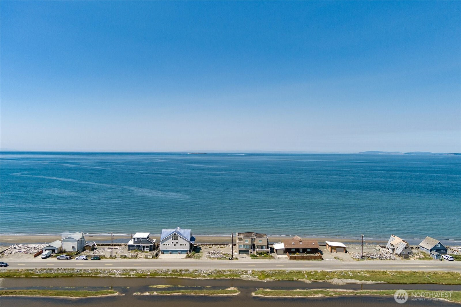 2511 West Beach Road, Oak Harbor, WA 98277