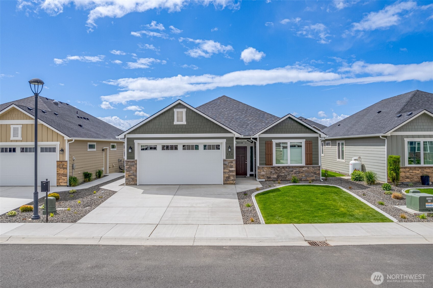 816 N M Loop Drive SW, Quincy, WA 98848