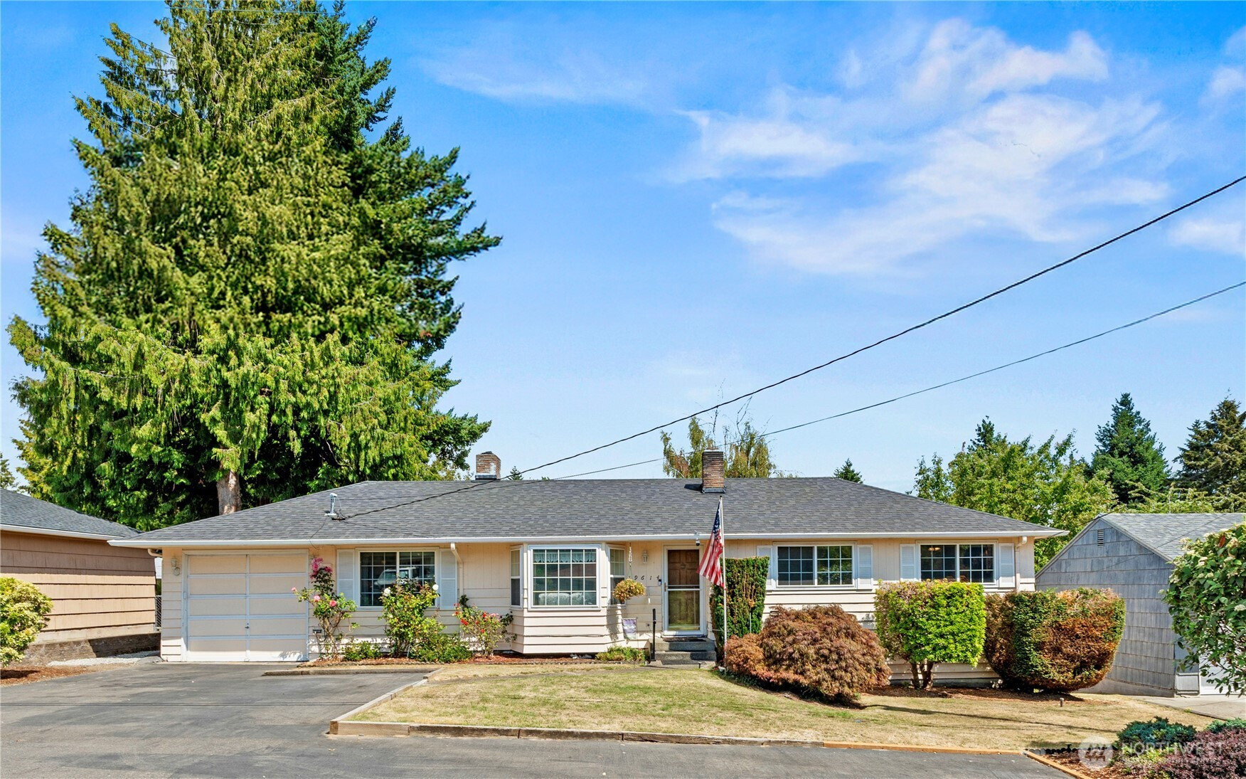 19614 6th Avenue S, Des Moines, WA 98148