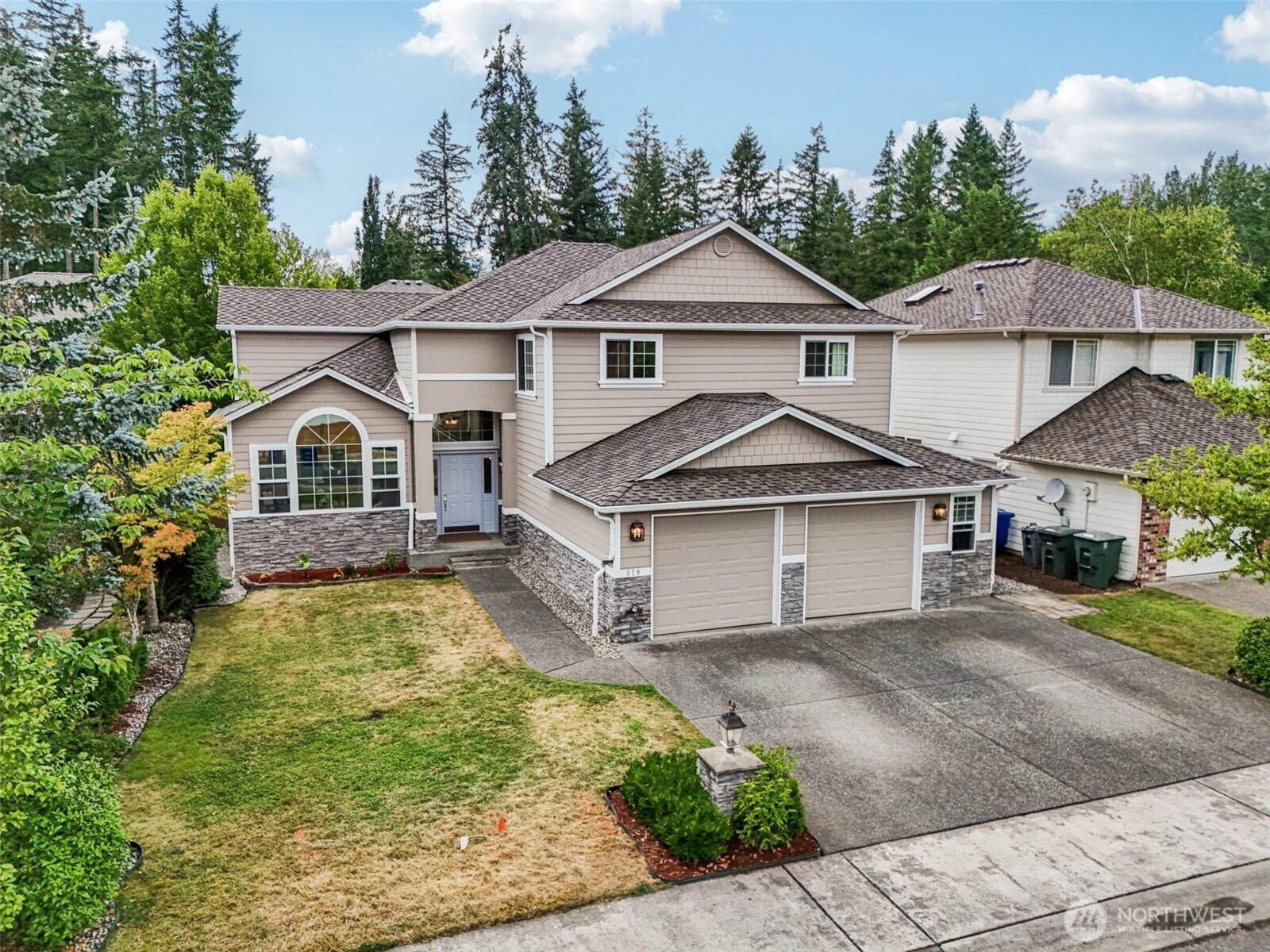 529 235th Avenue NE, Sammamish, WA 98074