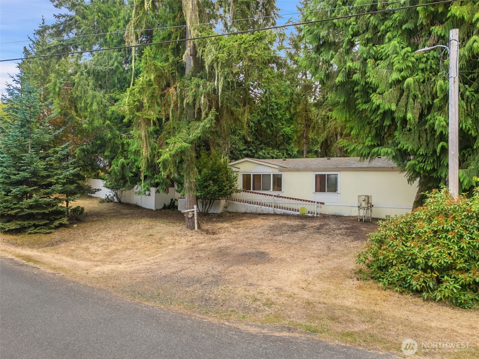 1291 E Lakeshore Drive W, Shelton, WA 98584