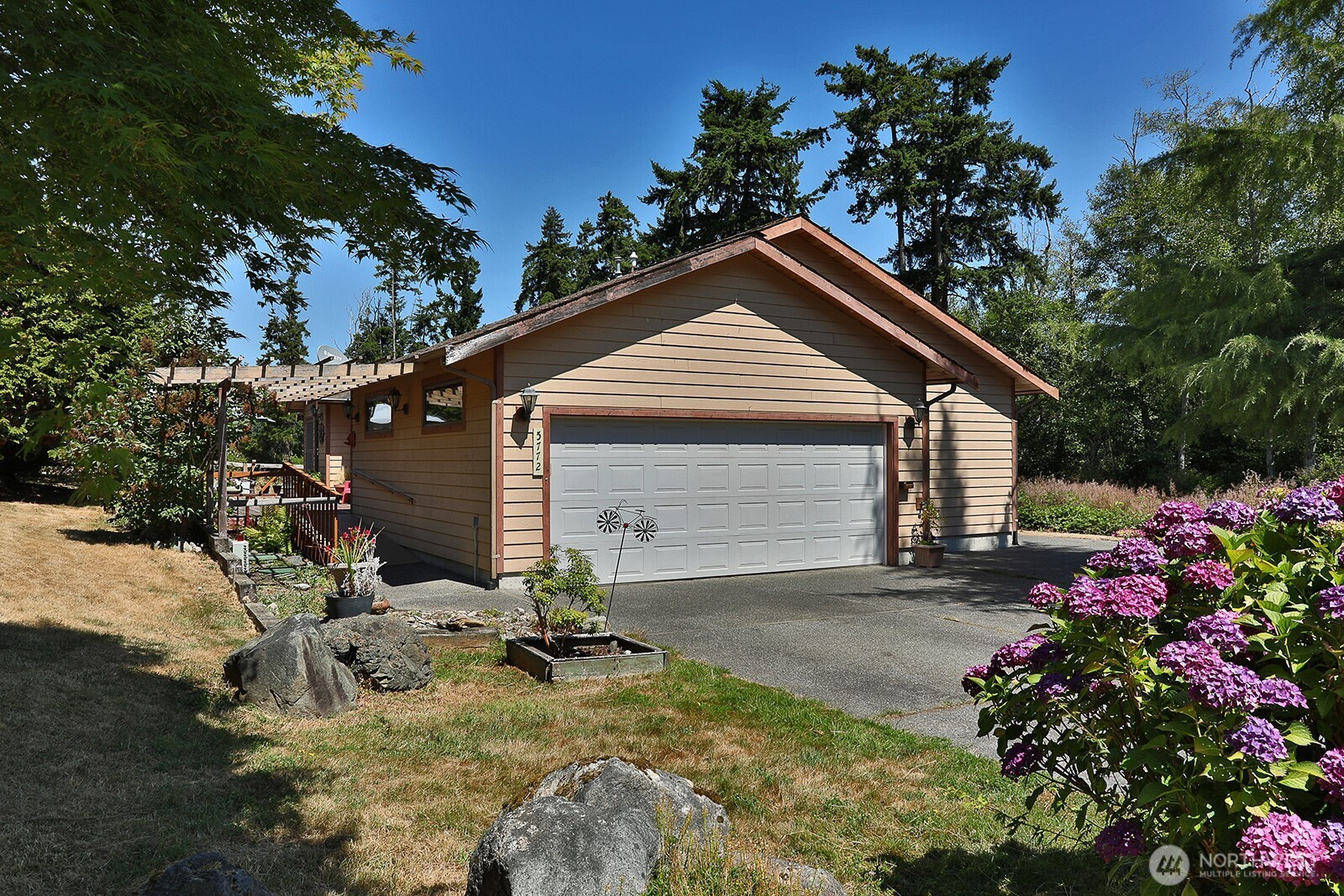 5772 Captain Vancouver Drive, Langley, WA 98260