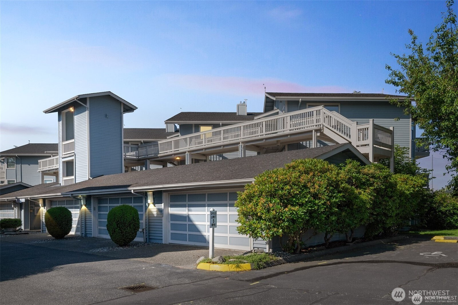 651 SE Bayshore Drive, Oak Harbor, WA 98277