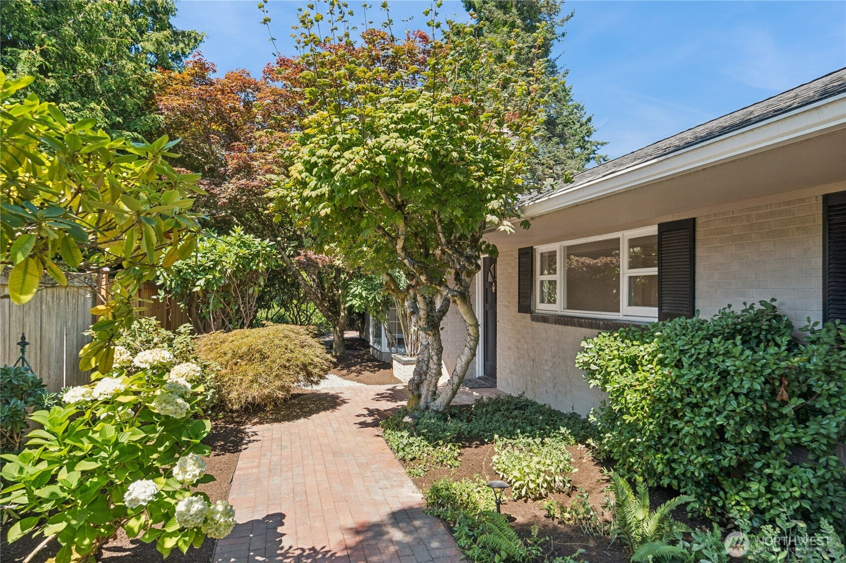 804 84th Avenue NE, Medina, WA 98039