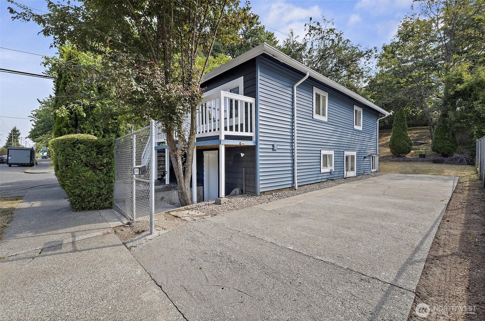 4700 26th Avenue SW, Seattle, WA 98106
