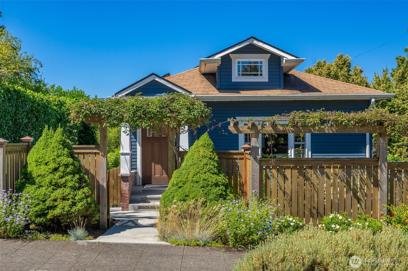 5129 2nd Avenue NW, Seattle, WA 98107