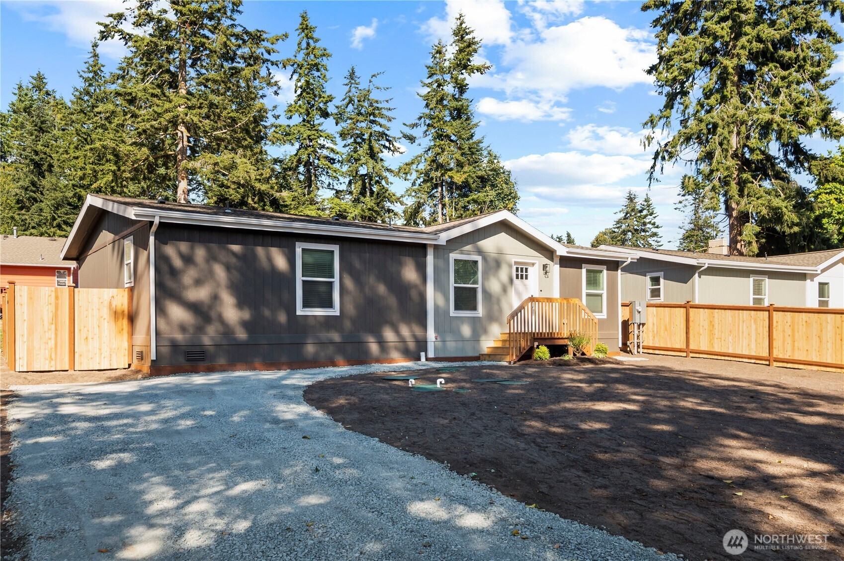 1251 S Dewey Drive, Coupeville, WA 98239