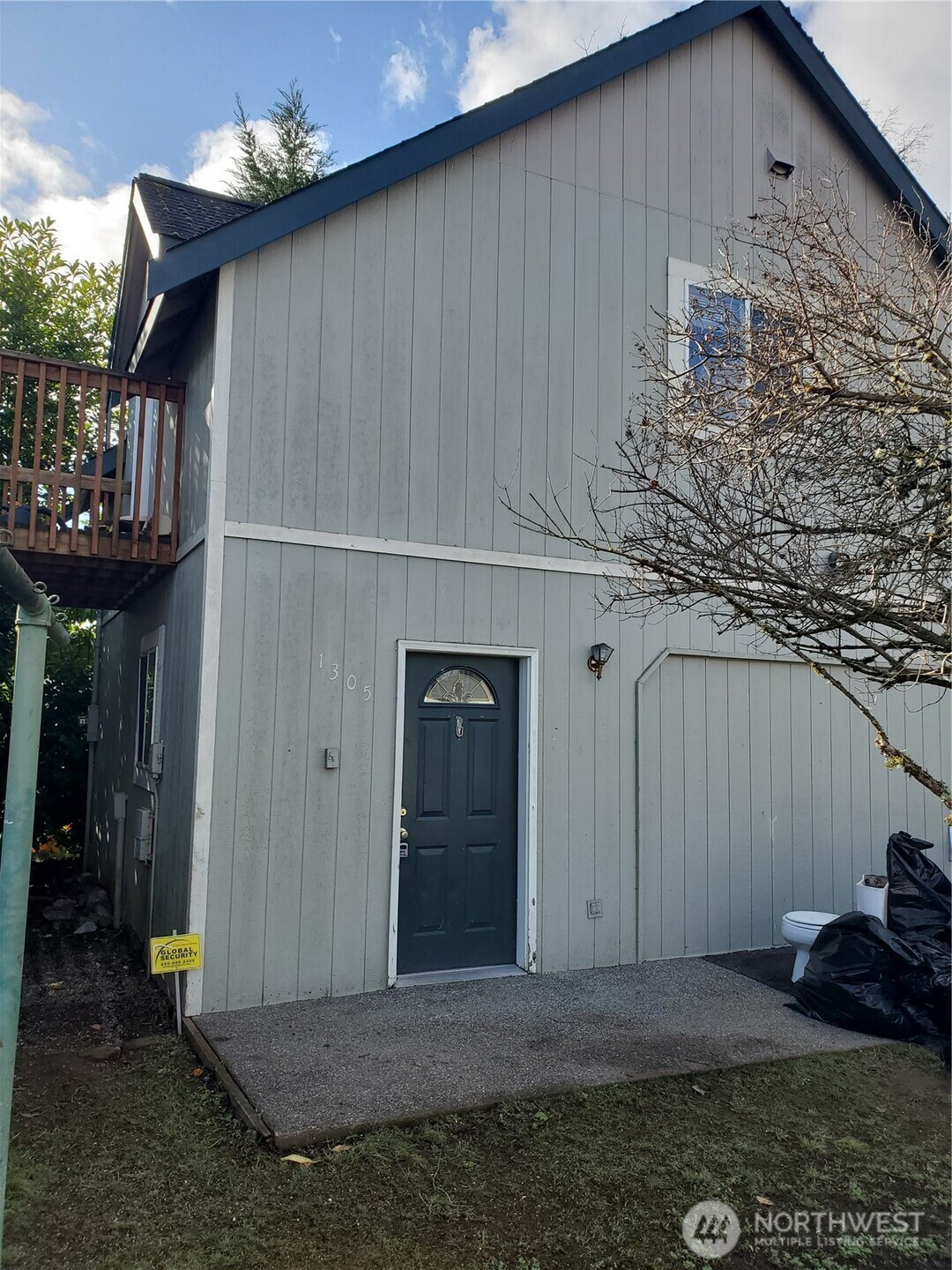 1305 14th Street, Bremerton, WA 98312