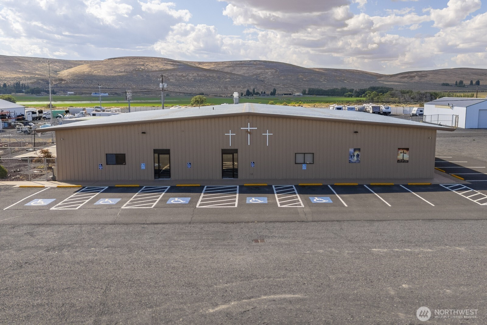 140 14th Avenue NW, Ephrata, WA 98823