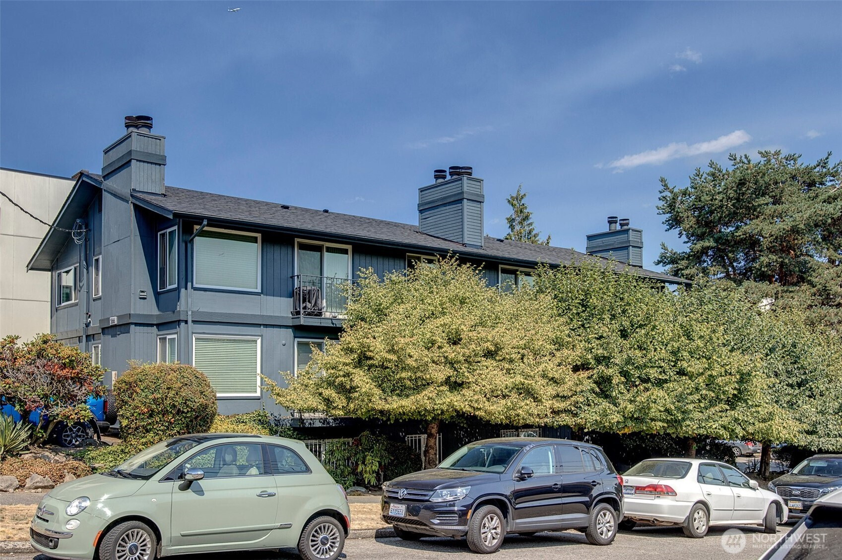 566 Highland Drive, Seattle, WA 98109