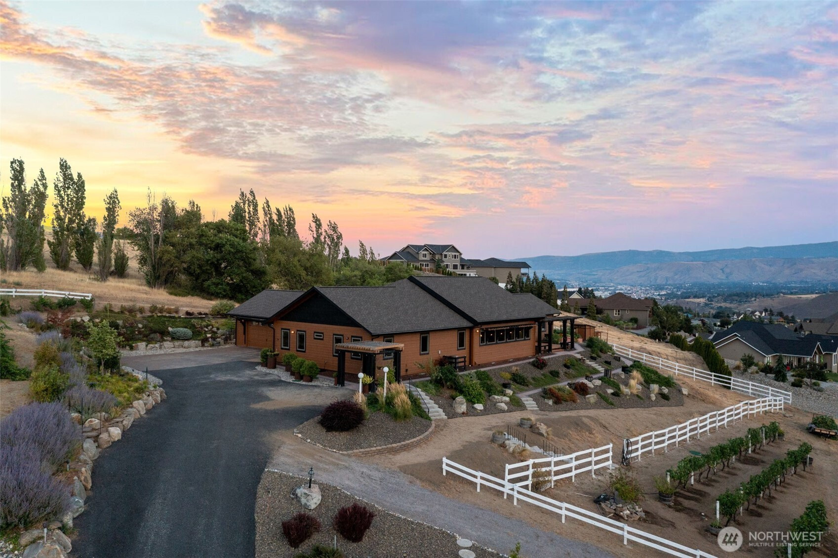 54 Shade Tree Lane, Wenatchee, WA 98801
