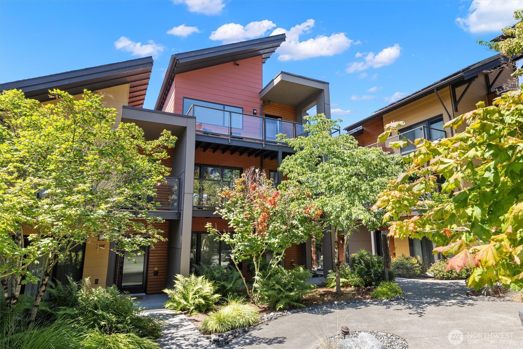 1723 9th Place NE, Issaquah, WA 98029