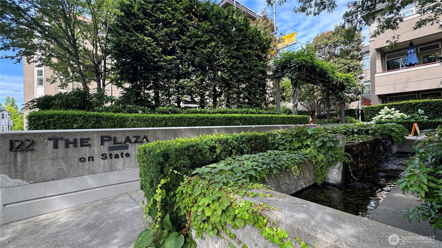 122 State Street S, Kirkland, WA 98033