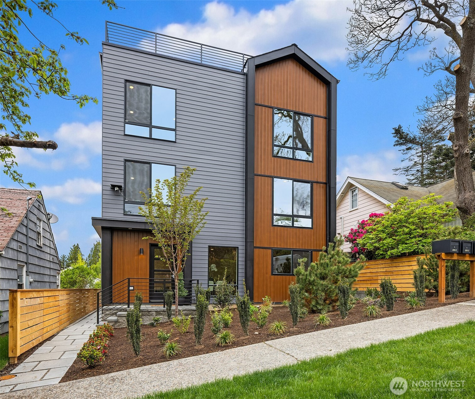 322 NW 47th Street, Seattle, WA 98107