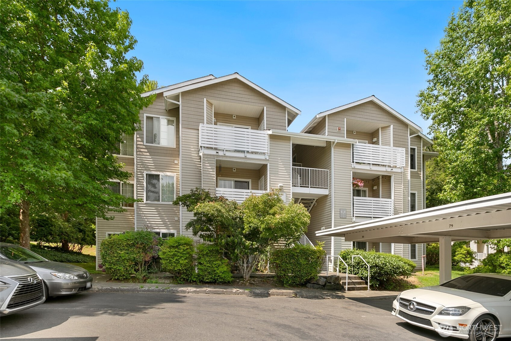 801 Rainier Avenue N, Renton, WA 98057