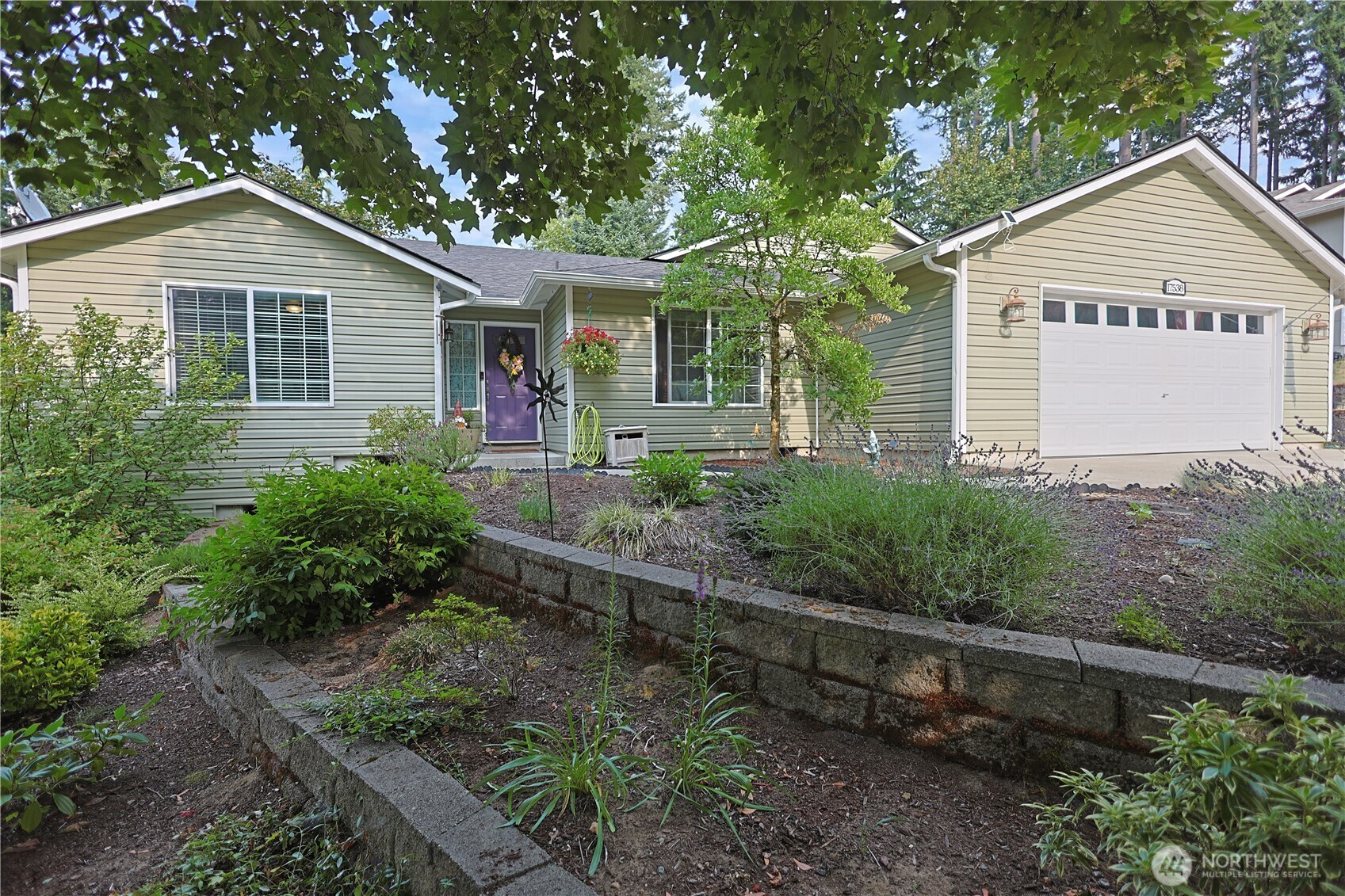 17538 Loop Lane SE, Yelm, WA 98597