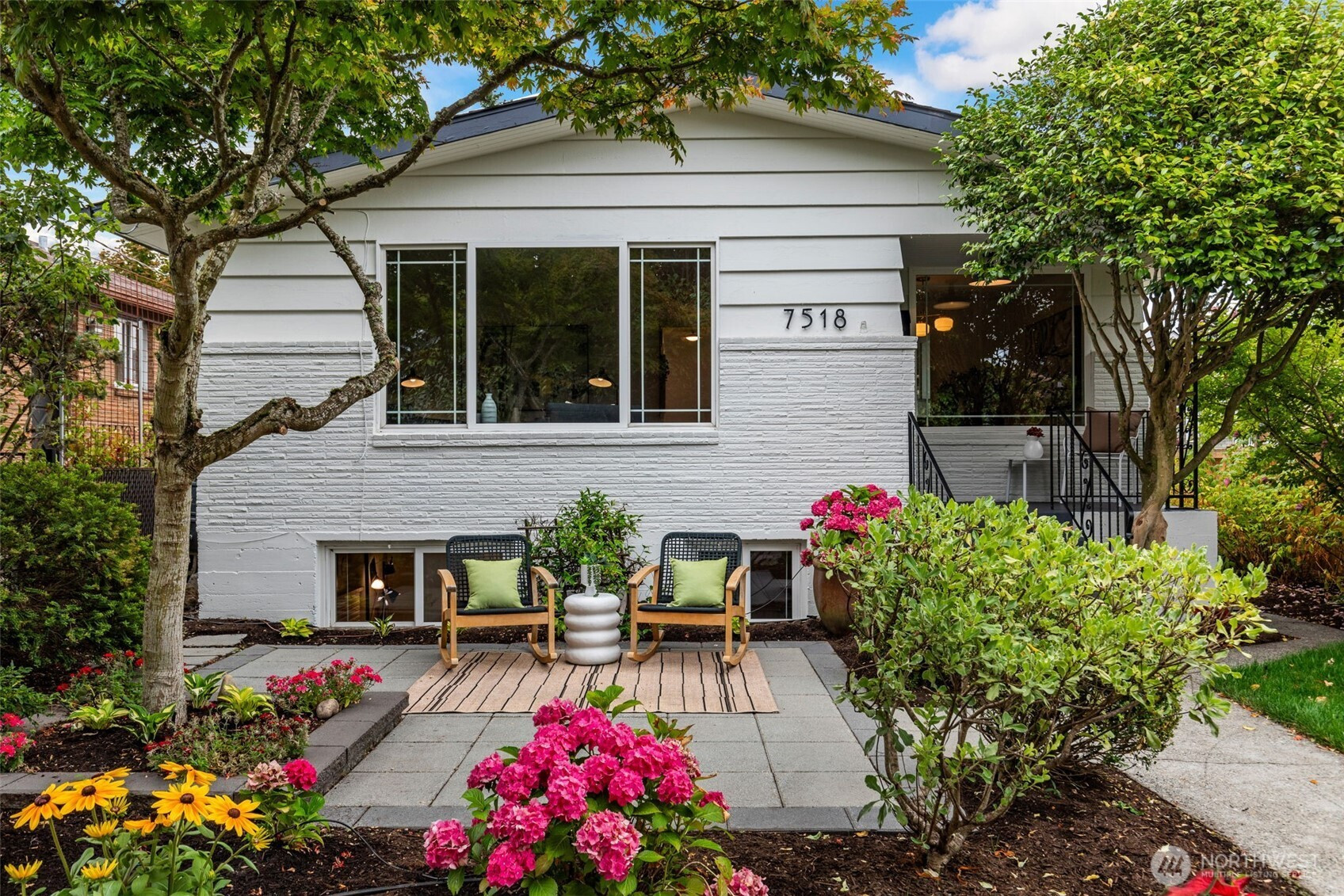 7518 17th Avenue NW, Seattle, WA 98117
