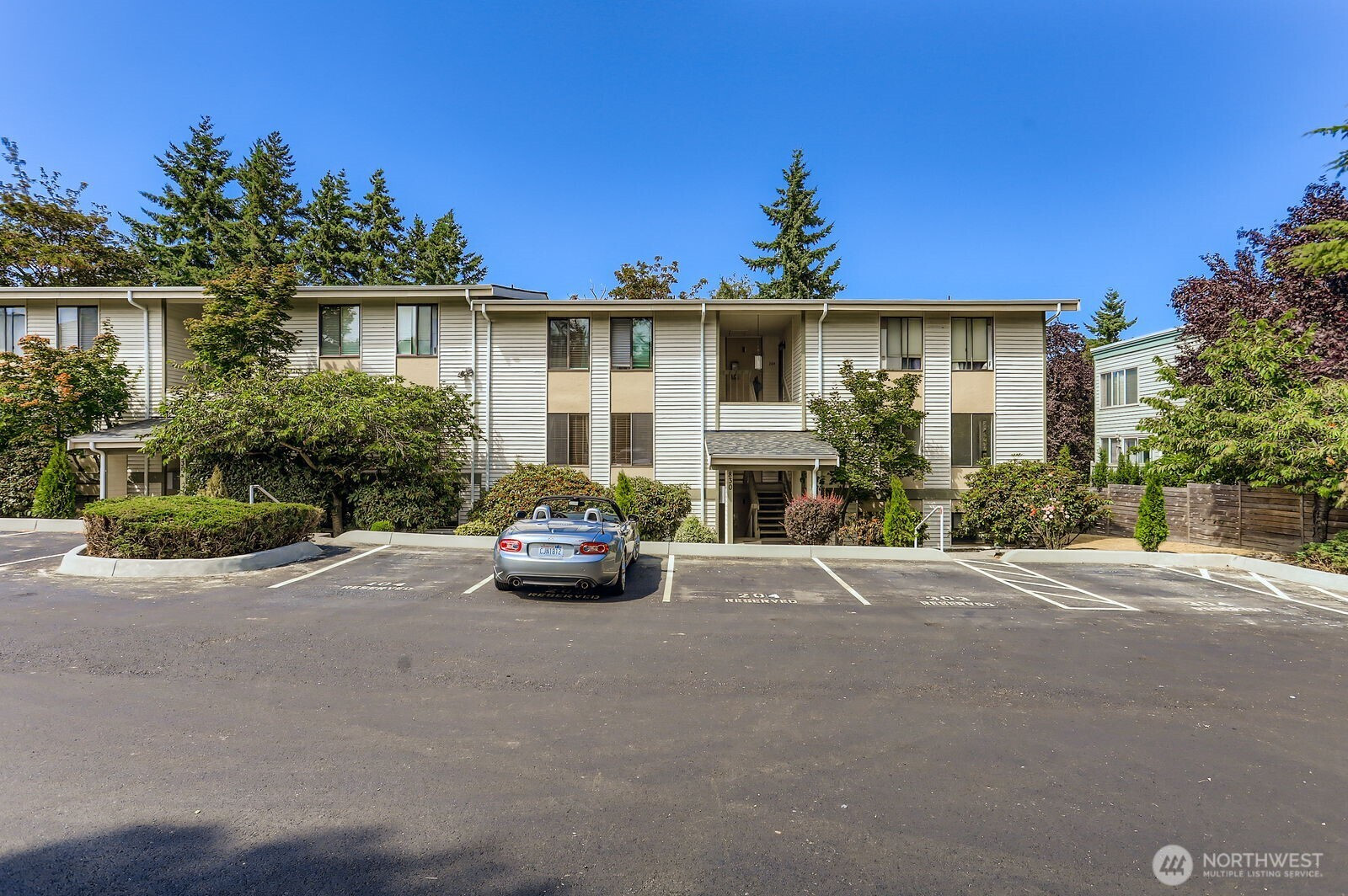 830 Kirkland Way, Kirkland, WA 98033